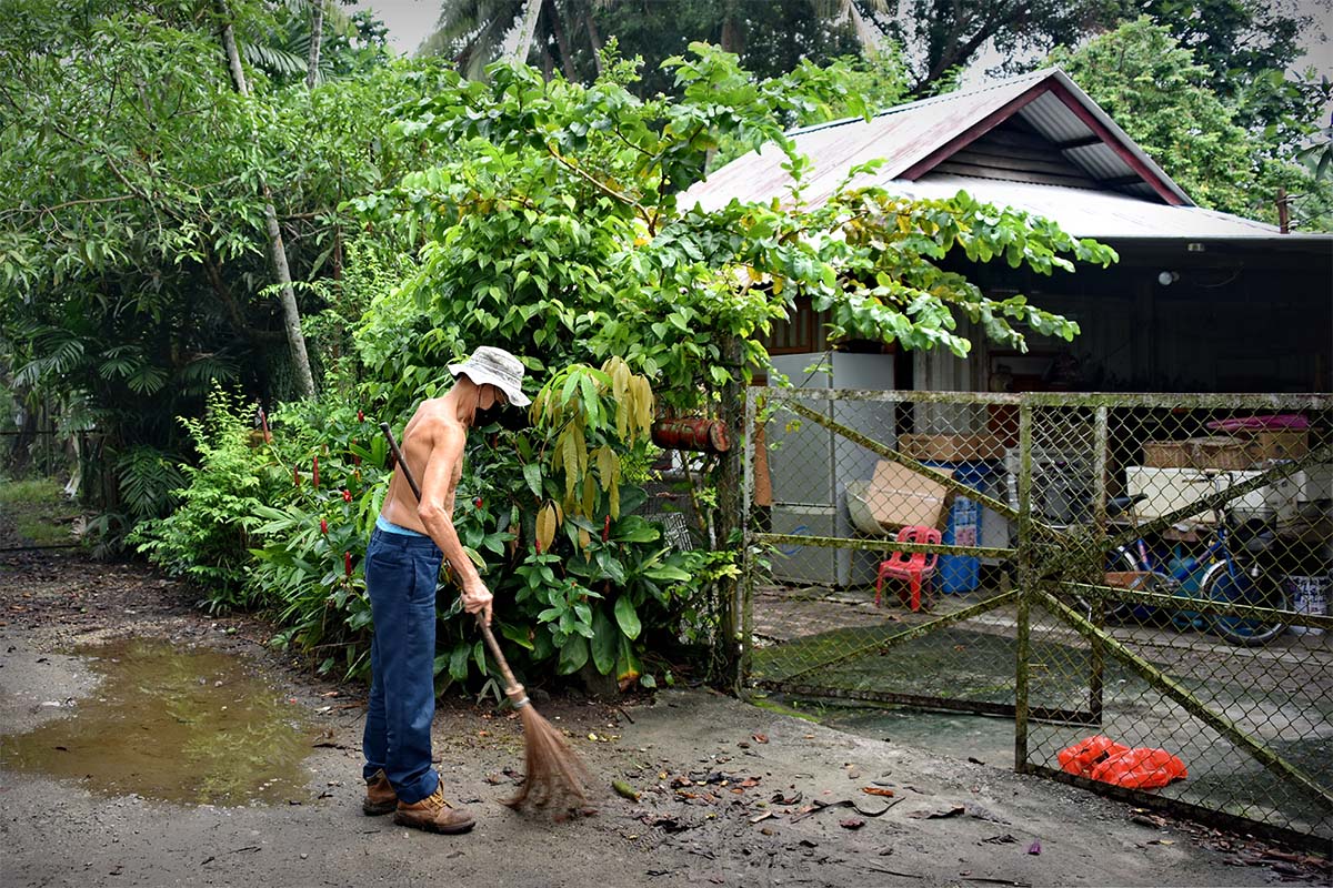 Kampong Lorong Buangkok 2