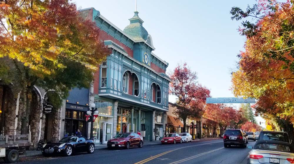 St Helena Main Street (Photo courtesy of Visit Napa Valley)