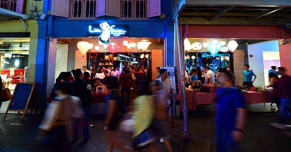 7 Cool Drinking Spots to Explore at Clarke Quay - Little Saigon