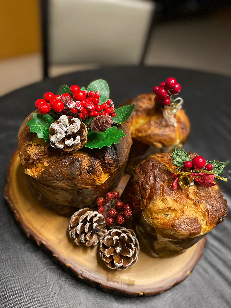 Compare It! Panettone & Pandoro For Christmas - Jasmine’s panettone