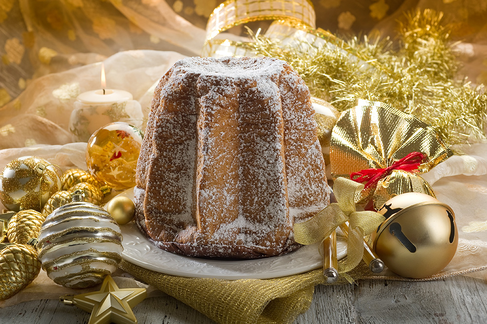 Compare It! Panettone & Pandoro For Christmas - Golden delicious pandoro