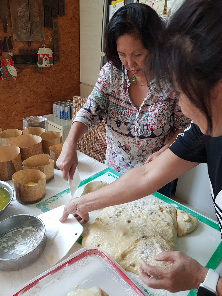 Compare It! Panettone & Pandoro For Christmas - Self-Making panettone