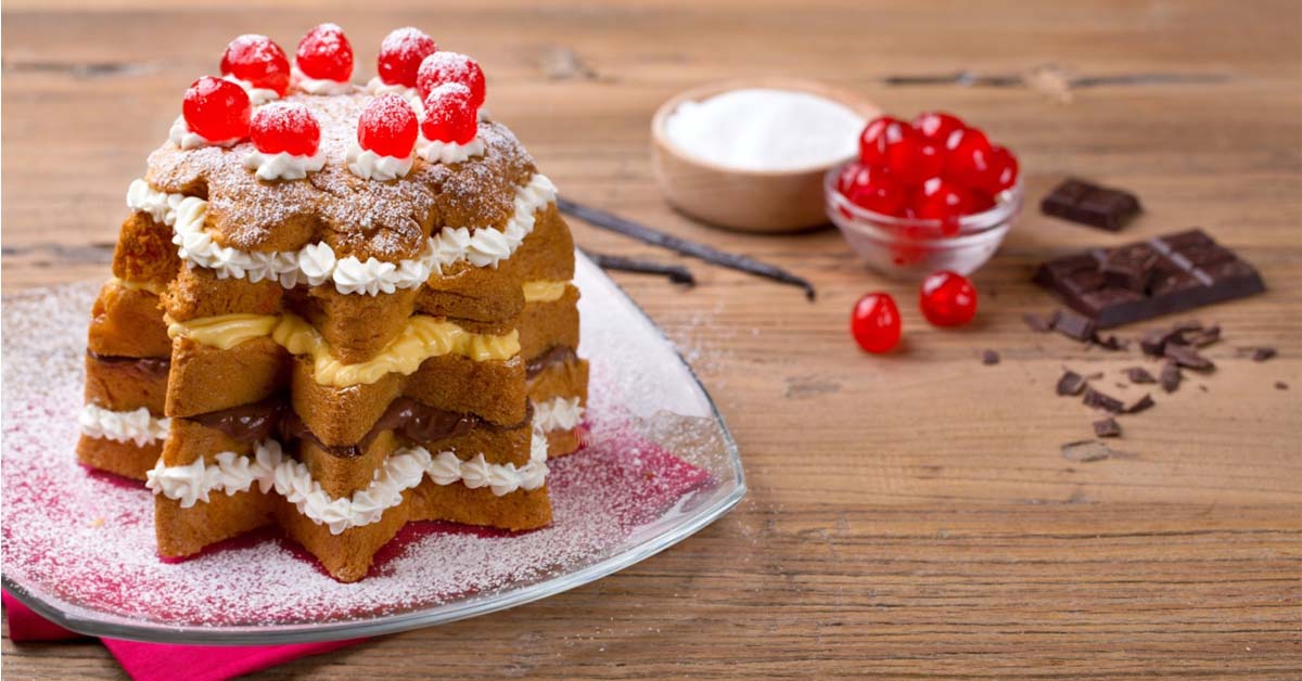 Pandoro vs Panettone – Which Italian Christmas Cake is For You? - Mom In  Italy