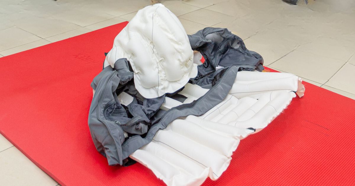 SATA CommHealth Pilots Airbag Vests That Protect You From Falls