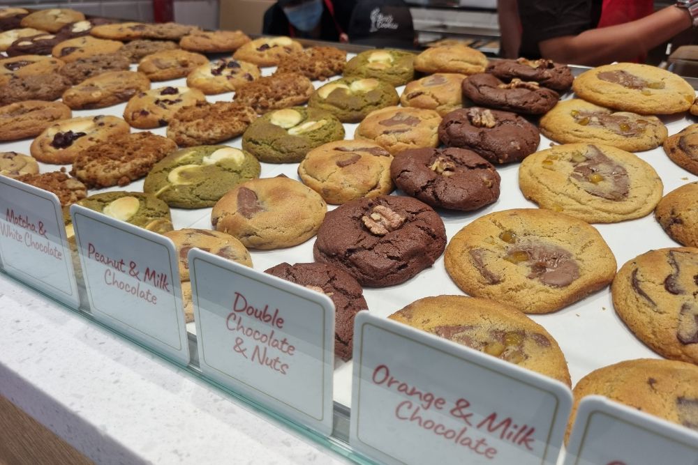 Long Queue Spotted At Ben’s Cookies’ Reopening In Wisma Atria - Flavours
