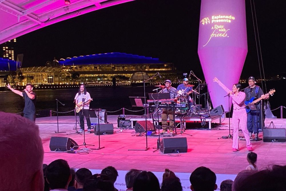 Silvers rocking it at the Esplanade - Raw Energy