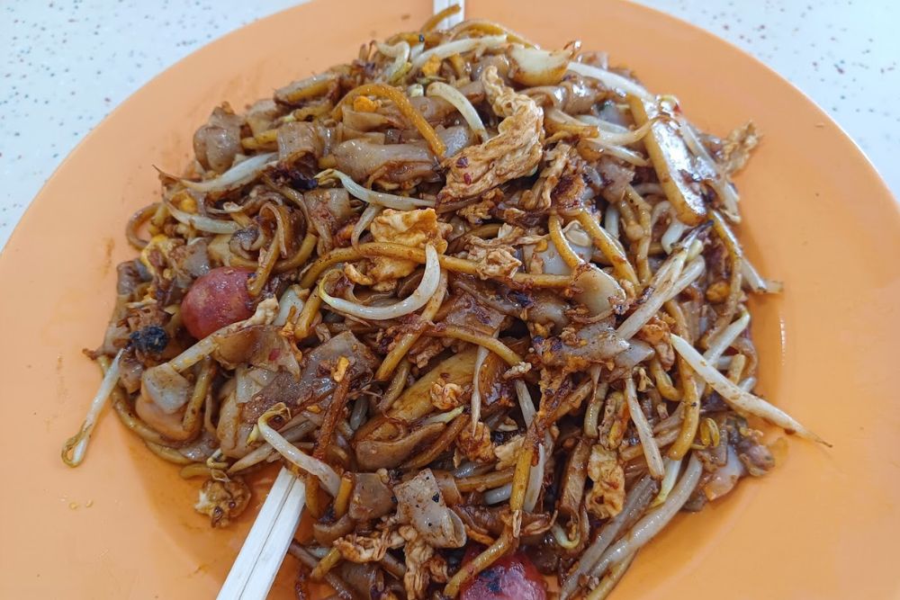 Cheapest Hawker Finds — No More Than $5! - Tiong Bahru Fried Kway Teow - Food