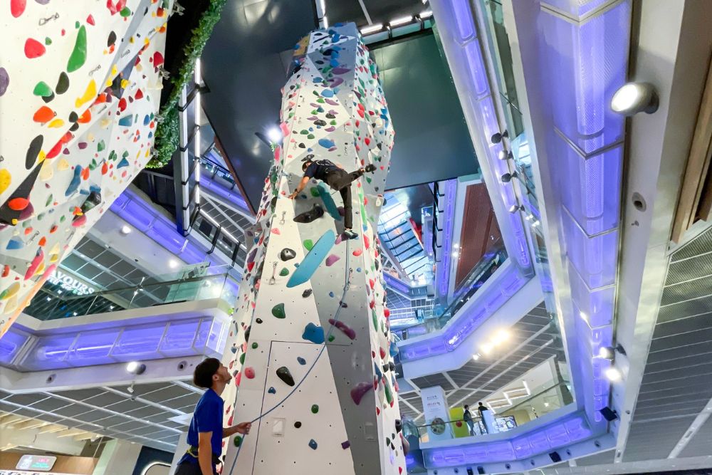 Cool Air-conditioned Places for Adventures With Your Grandkids - Funan Mall