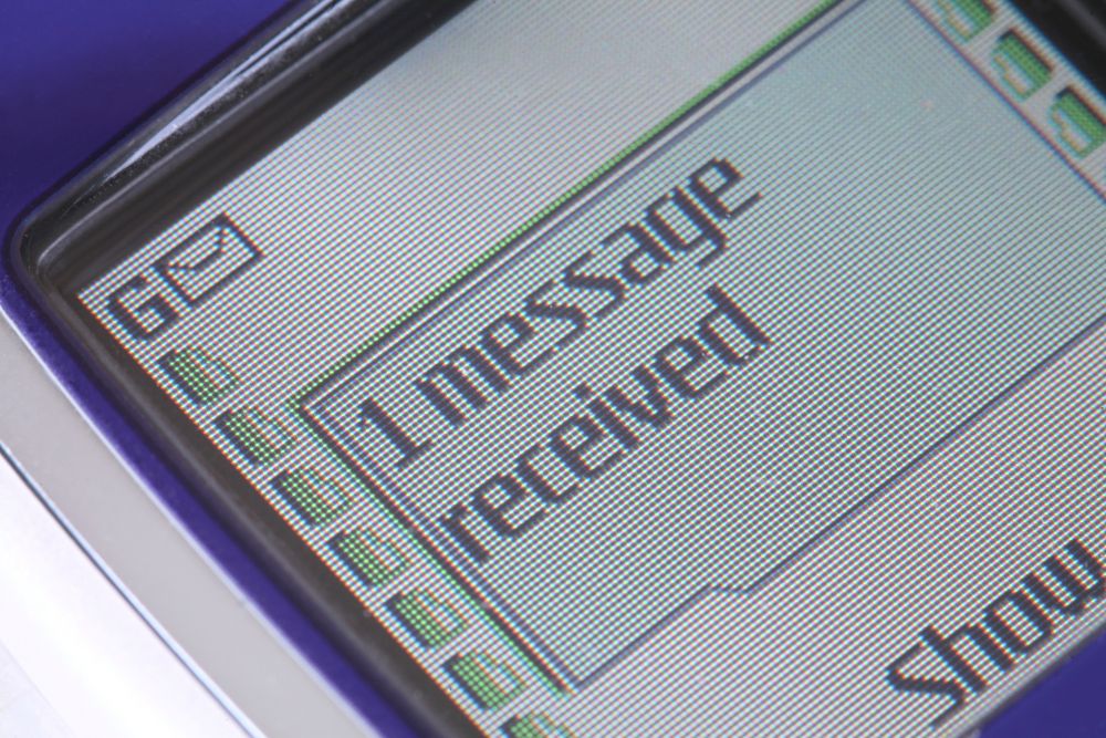 Dear Silvers: Stop Texting Like A Boomer - Decoding texting across generations
