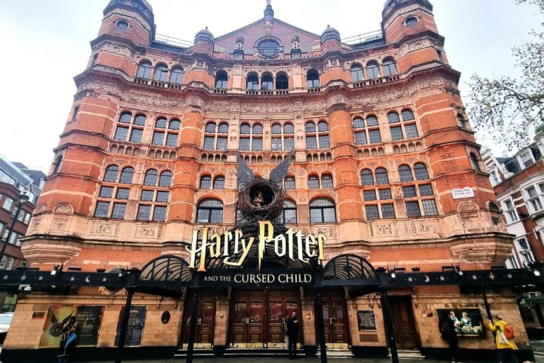 10 Harry Potter Must-Visit UK Attractions For the Potterheads Including ...