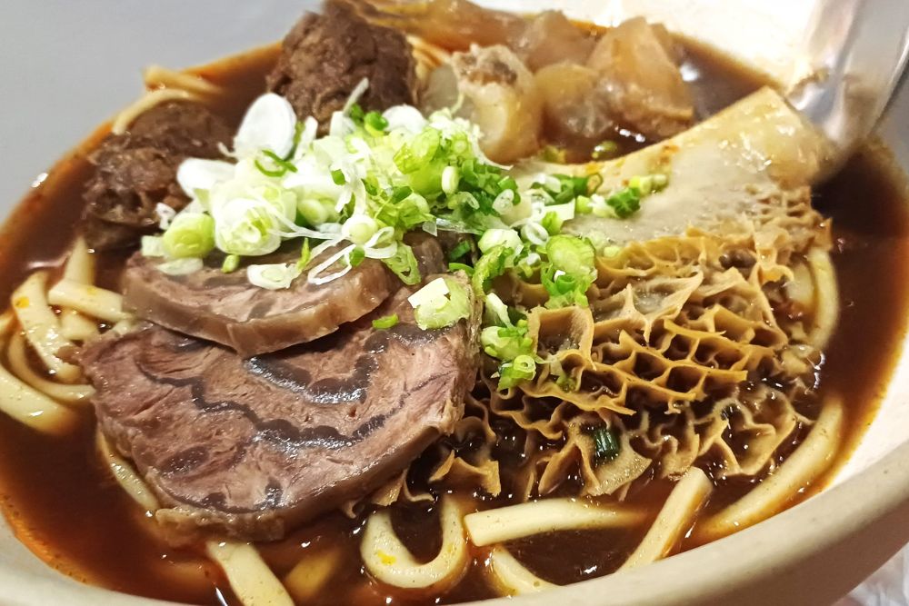 Singapore's Simmering Beef Noodles Scene From Hainanese To Teochew - Niu Dian Beef Noodles