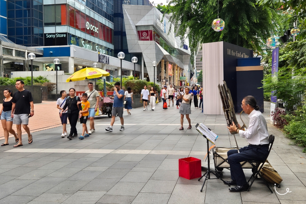 Orchard Road Busker Dubbed "Singaporean Kenny G" Ponders Retirement As He Crosses 70 - performance