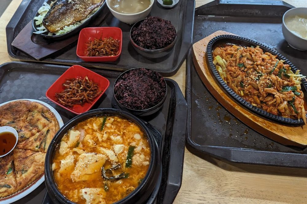 7 Cheap Korean Food Joints For K-BBQ, Ginseng Chicken Soup & Korean Fried Chicken On A Budget In Singapore - Kim Dae Mun