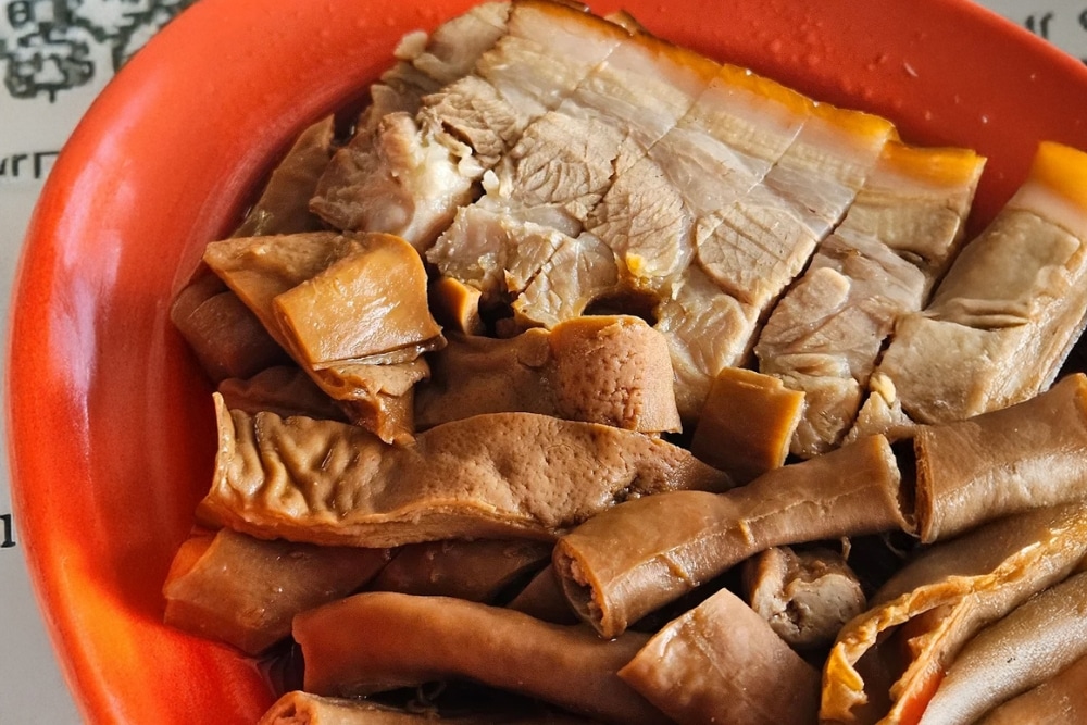 The Best Kway Chap Hawker Spots In Singapore: The Good, The Cheap, and The Funky - To-Ricos Kway Chap Old Airport Road (Blanco Court Food Centre, 3rd Storey) - Garden Street Kway Chap