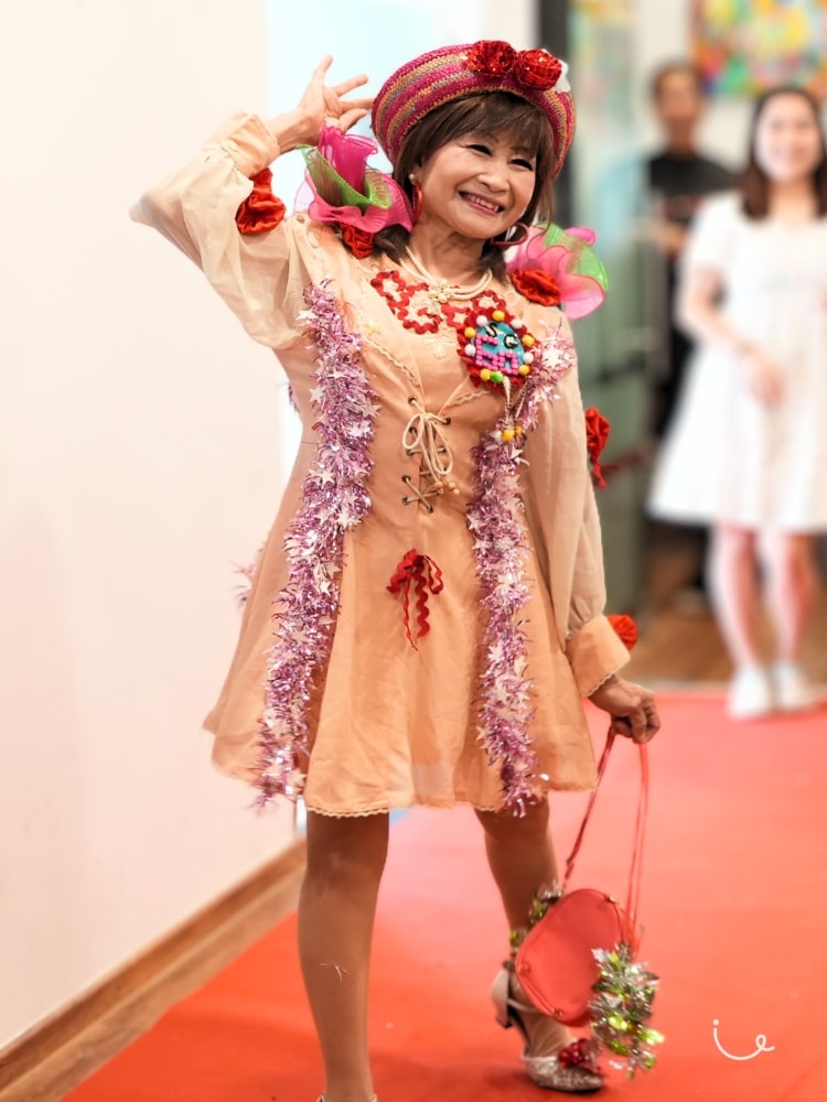 Caregiving Fest 2025: Senior Models Strut The Catwalk For SG60-Themed Fashion Show - Lim Bee Lay