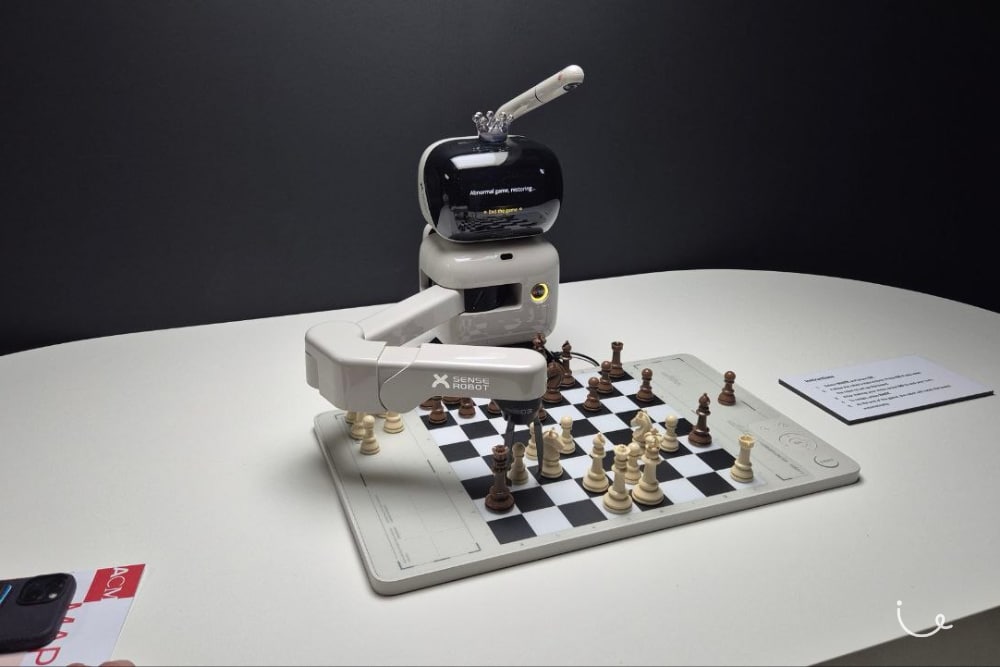 Asian Board Games Like Mahjong, Weiqi, & Carrom Gets The Spotlight At ACM’s New Interactive Exhibition - Senserobot chess