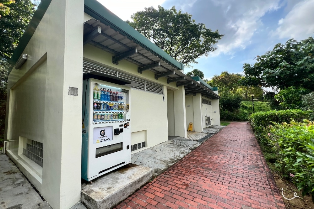 Guide To Kent Ridge Park: Hilltop Views, Bird Spotting, And Wartime Tales - Vending machines