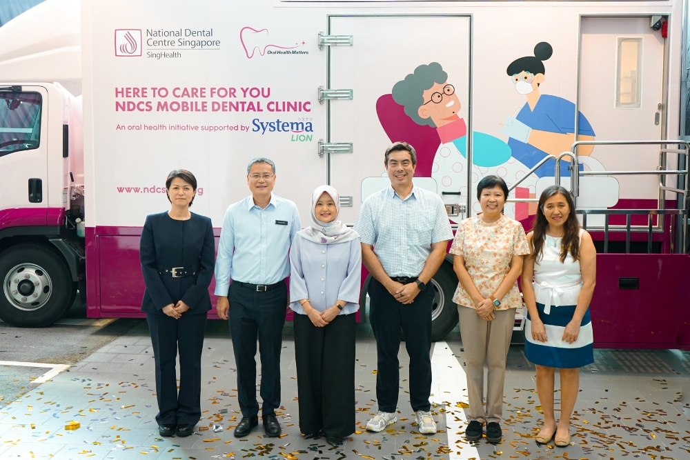New Mobile Dental Clinic Offers Subsidised  Teeth Screenings For Over 1,900 Seniors In Nursing Homes - Mobile dental clinic was launched on 26 September